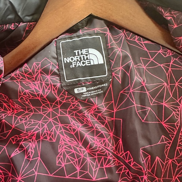 The North Face Black Jacket with Pink Accent women’s jacket size small - Picture 12 of 15